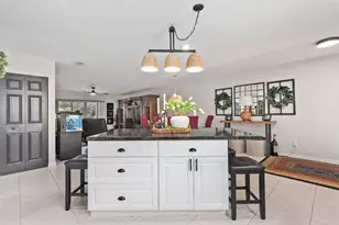 2186 SE Wild Meadow Cir, Port Saint Lucie, FL 34952 - Photo 14