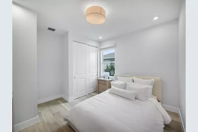 10711 SW Hensley Street, Port Saint Lucie, FL 34987 - Photo 18