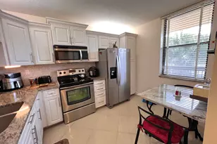 2660 Carambola Cir N, Coconut Creek, FL 33066 - Photo 14