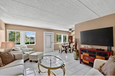 3200 Springdale Boulevard #217, Palm Springs, FL 33461 - Photo 6
