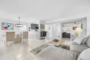 10423 S Circle Lake Dr, Boynton Beach, FL 33437 - Photo 4