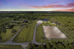 4044 Johnston Rd, Fort Pierce, FL 34951 - Photo 2