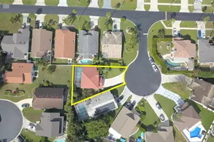 1996 Lake Breeze Ct, Wellington, FL 33414 - Photo 4