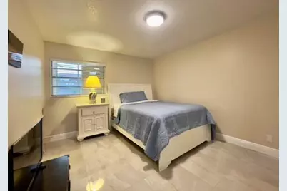 117 Flanders C, Delray Beach, FL 33484 - Photo 16