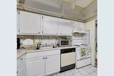 7820 S Colony Circle #109, Tamarac, FL 33321 - Photo 8