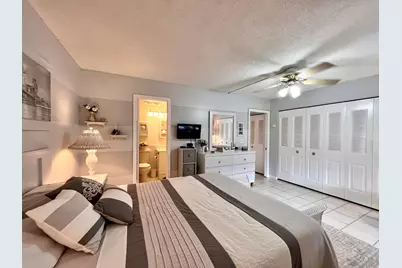 12 Andover A, West Palm Beach, FL 33417 - Photo 8