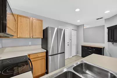 2245 SW Portsmouth Lane, Port Saint Lucie, FL 34953 - Photo 10