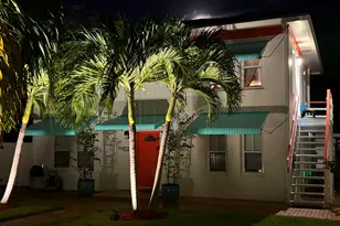 126 N Palmway, Lake Worth Beach, FL 33460 - Photo 2