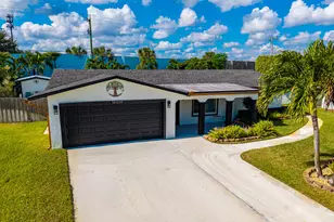 10339 Daphne Ave, Palm Beach Gardens, FL 33410 - Photo 2