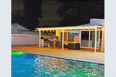 124 Davis Road, Palm Springs, FL 33461 - Photo 2