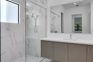 8281 Oceanus Dr, Boca Raton, FL 33496 - Photo 30