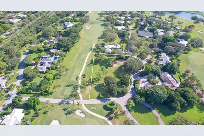 20 Par Club Circle, Boynton Beach, FL 33436 - Photo 4