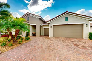 12032 SW Marigold Ave, Port Saint Lucie, FL 34987 - Photo 2