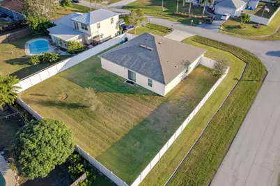 597 NW Kilpatrick Avenue, Port Saint Lucie, FL 34983 - Photo 2