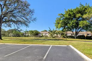 7960 NW 50th St, Lauderhill, FL 33351 - Photo 8