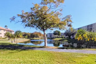 7960 NW 50th St, Lauderhill, FL 33351 - Photo 6