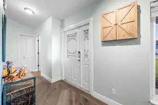 74 W Palmetto Rd, Lake Worth, FL 33467 - Photo 4