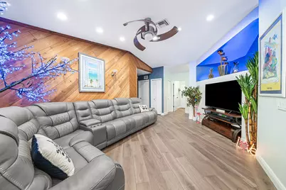 74 W Palmetto Road, Lake Worth, FL 33467 - Photo 6