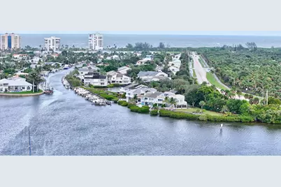 2486 Harbour Cove Drive, Hutchinson Island, FL 34949 - Photo 32