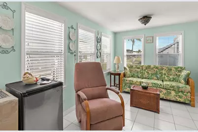 236 NE Sunshine Lane, Jensen Beach, FL 34957 - Photo 12