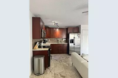 637 Executive Center Drive N #203, West Palm Beach, FL 33401 - Photo 18