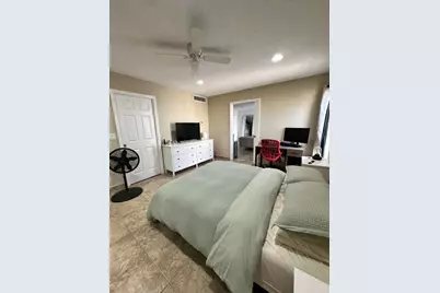 637 Executive Center Drive N #203, West Palm Beach, FL 33401 - Photo 26