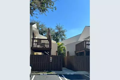 637 Executive Center Drive N #203, West Palm Beach, FL 33401 - Photo 2