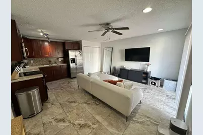 637 Executive Center Drive N #203, West Palm Beach, FL 33401 - Photo 14