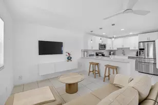 154 Valencia G, Delray Beach, FL 33446 - Photo 2