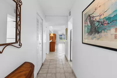 27 Abbey Lane #205, Delray Beach, FL 33446 - Photo 2