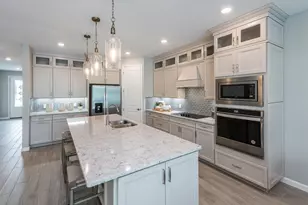 4990 Naugle Way, Davie, FL 33328 - Photo 8