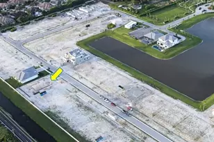 4990 Naugle Way, Davie, FL 33328 - Photo 4