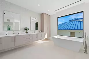 2880 NE 9th St, Pompano Beach, FL 33062 - Photo 56