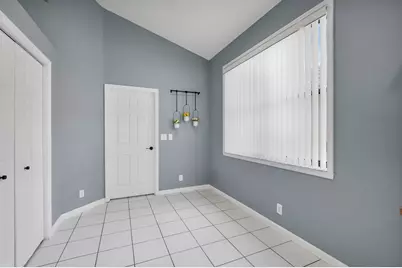 10393 Lexington Circle S, Boynton Beach, FL 33436 - Photo 22