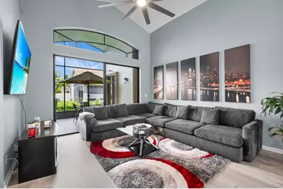 10393 Lexington Circle S, Boynton Beach, FL 33436 - Photo 4