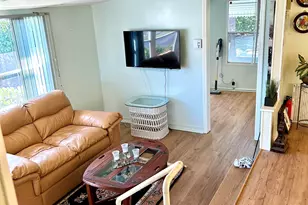 425 E Bougainvillea Dr, Deerfield Beach, FL 33442 - Photo 20