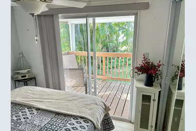 425 E Bougainvillea Drive, Deerfield Beach, FL 33442 - Photo 34