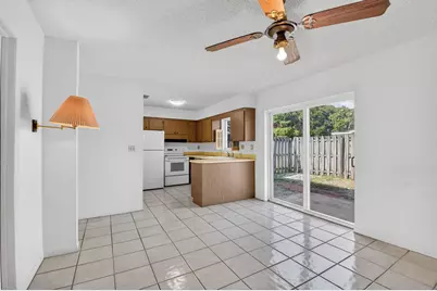 1601 NW 5th Street, Boca Raton, FL 33486 - Photo 10