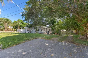 1831 Juno Rd, North Palm Beach, FL 33408 - Photo 4