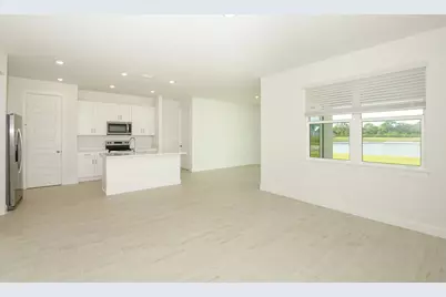 6312 NW Cloverdale Avenue, Port Saint Lucie, FL 34987 - Photo 8
