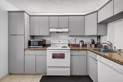 3000 NW 42nd Avenue #B404, Pompano Beach, FL 33066 - Photo 8