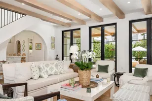 302 E Lakewood Rd, West Palm Beach, FL 33405 - Photo 6