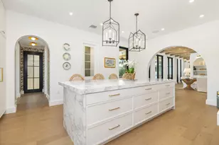 302 E Lakewood Rd, West Palm Beach, FL 33405 - Photo 12