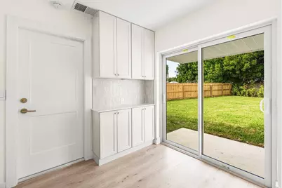 2433 Palm Road, West Palm Beach, FL 33406 - Photo 18