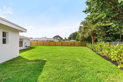 2433 Palm Road, West Palm Beach, FL 33406 - Photo 32