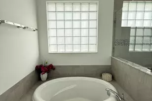 8655 NW 39th Ct, Coral Springs, FL 33065 - Photo 20