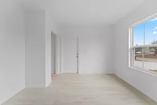 4018 NW Kallen St, Port Saint Lucie, FL 34953 - Photo 4