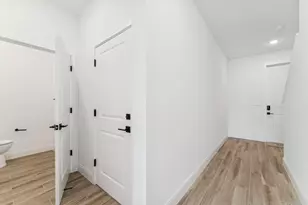 176 SE Birch Ter, Stuart, FL 34997 - Photo 4