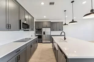 172 SE Birch Ter, Stuart, FL 34997 - Photo 10