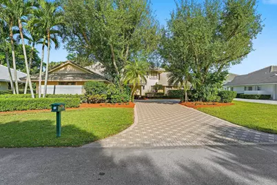 12 Marlwood Lane, Palm Beach Gardens, FL 33418 - Photo 2